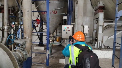 新華社記者來川維采訪企業(yè)生產和防疫物資原料保供情況