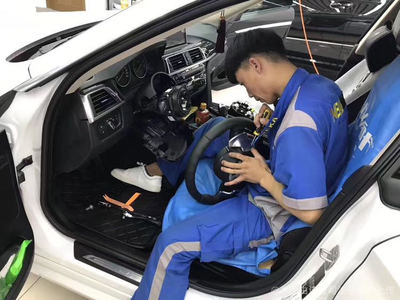 港馳汽車裝飾服務 個性化定制，為愛車注入靈魂與品味